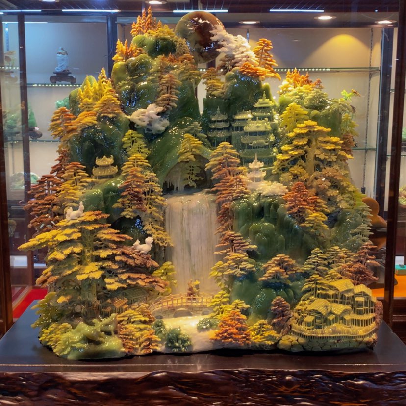 【闪购商品】蛇纹石玉摆件未镶嵌