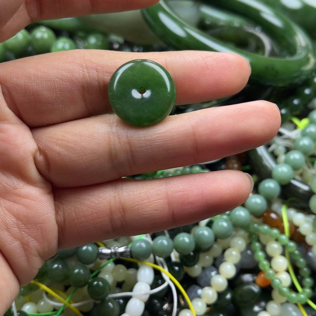 和田玉（碧玉）未镶嵌颈饰