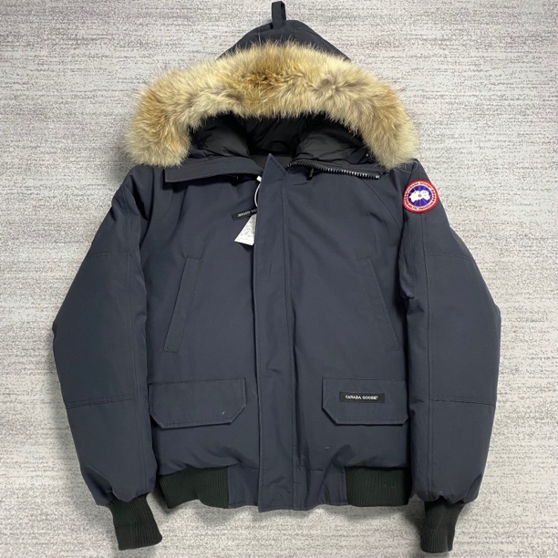 99新 CANADA GOOSE 加拿大鹅 M 深蓝色飞行员chilliwack羽绒服