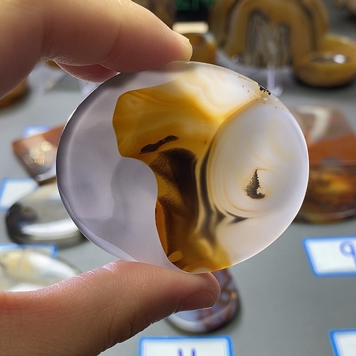 玛瑙/玉髓未镶嵌珠宝半成品