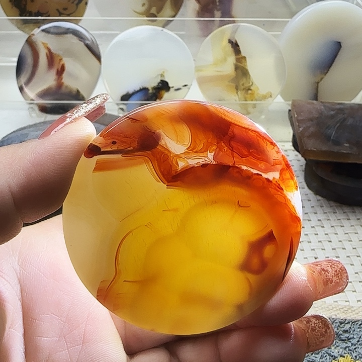 玛瑙/玉髓未镶嵌珠宝奇石