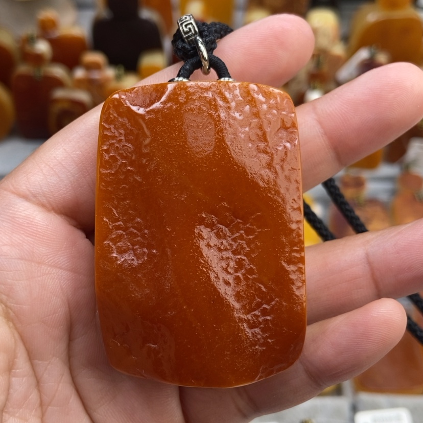 【闪购商品】琥珀颈饰未镶嵌