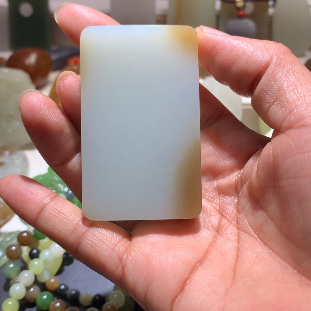 和田玉颈饰未镶嵌手*