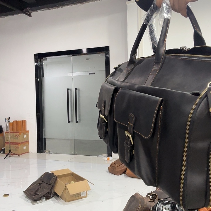 小牛皮（革）牛皮（革）头层牛皮800