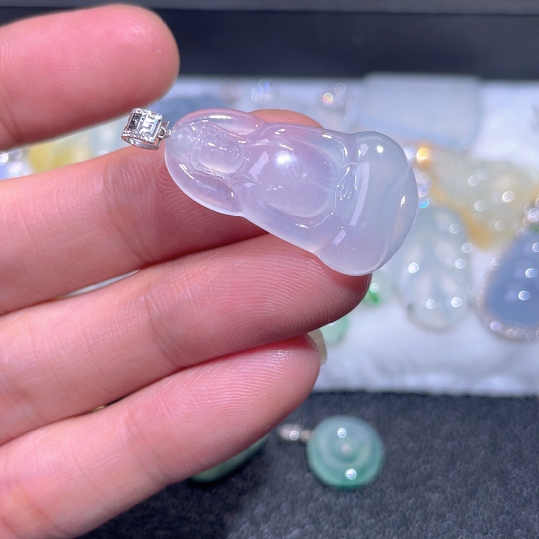 颈饰18K金镶嵌翡翠翡翠