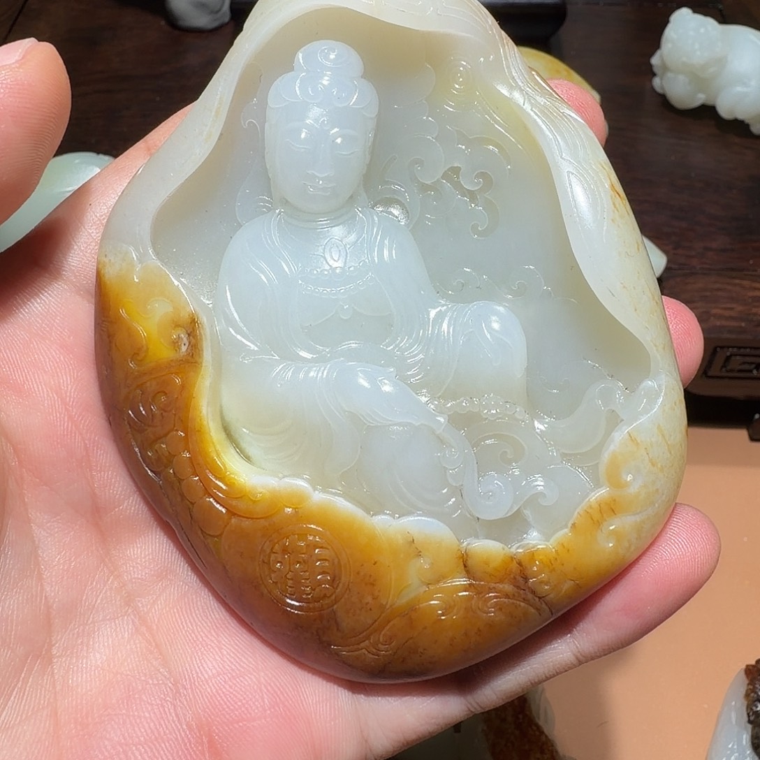 和田玉未镶嵌颈饰