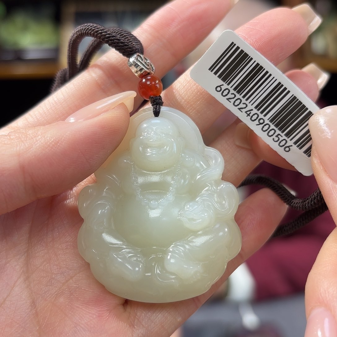 和田玉吊坠佛公未镶嵌