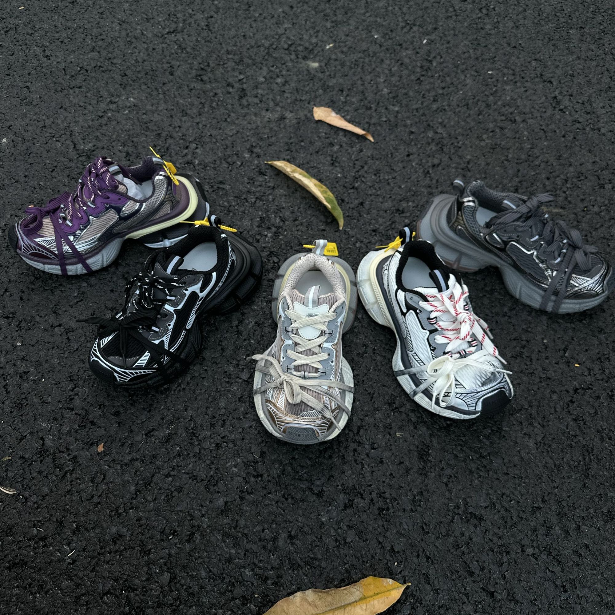 2025新款厚底时尚潮流透气网面情侣机甲休闲鞋女