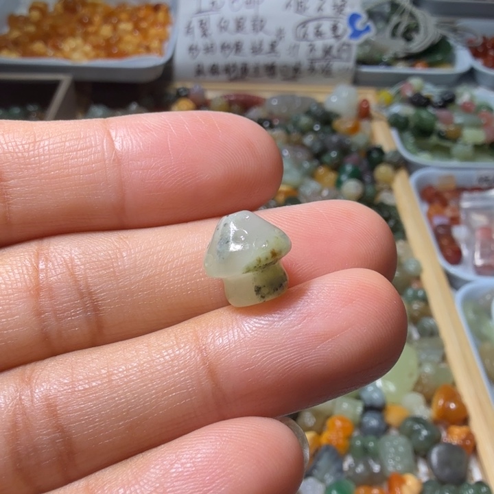 和田玉未镶嵌珠宝半成品