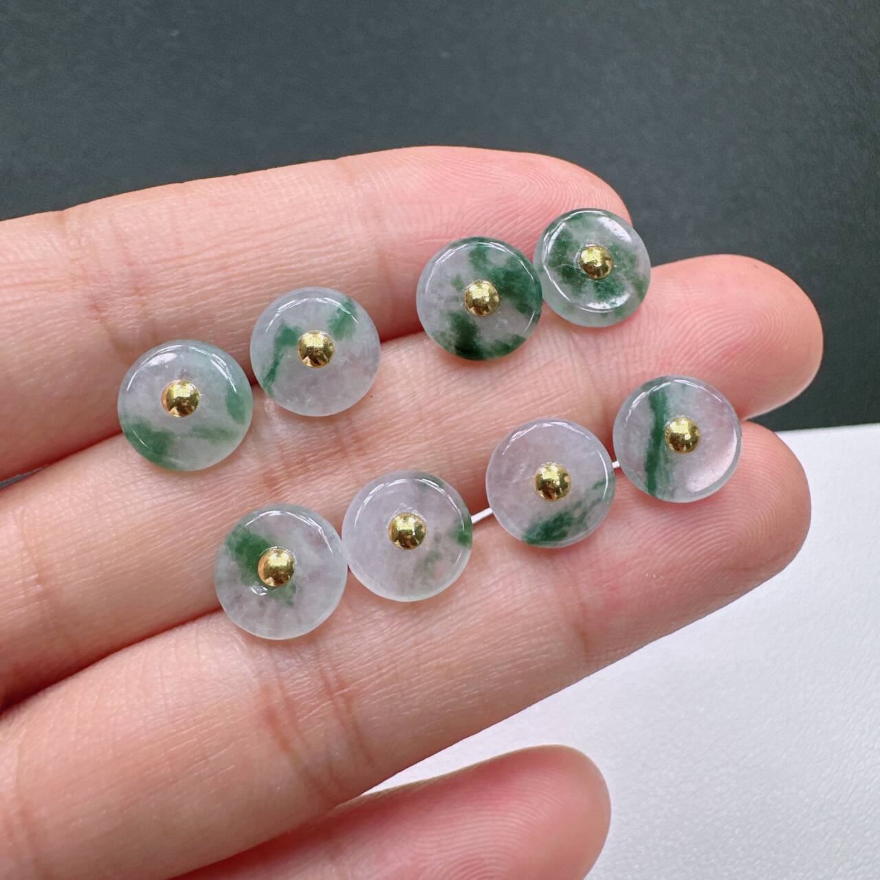 天然缅甸翡翠A货18k厚金镶嵌冰种飘花平安扣耳钉多样性发其一对