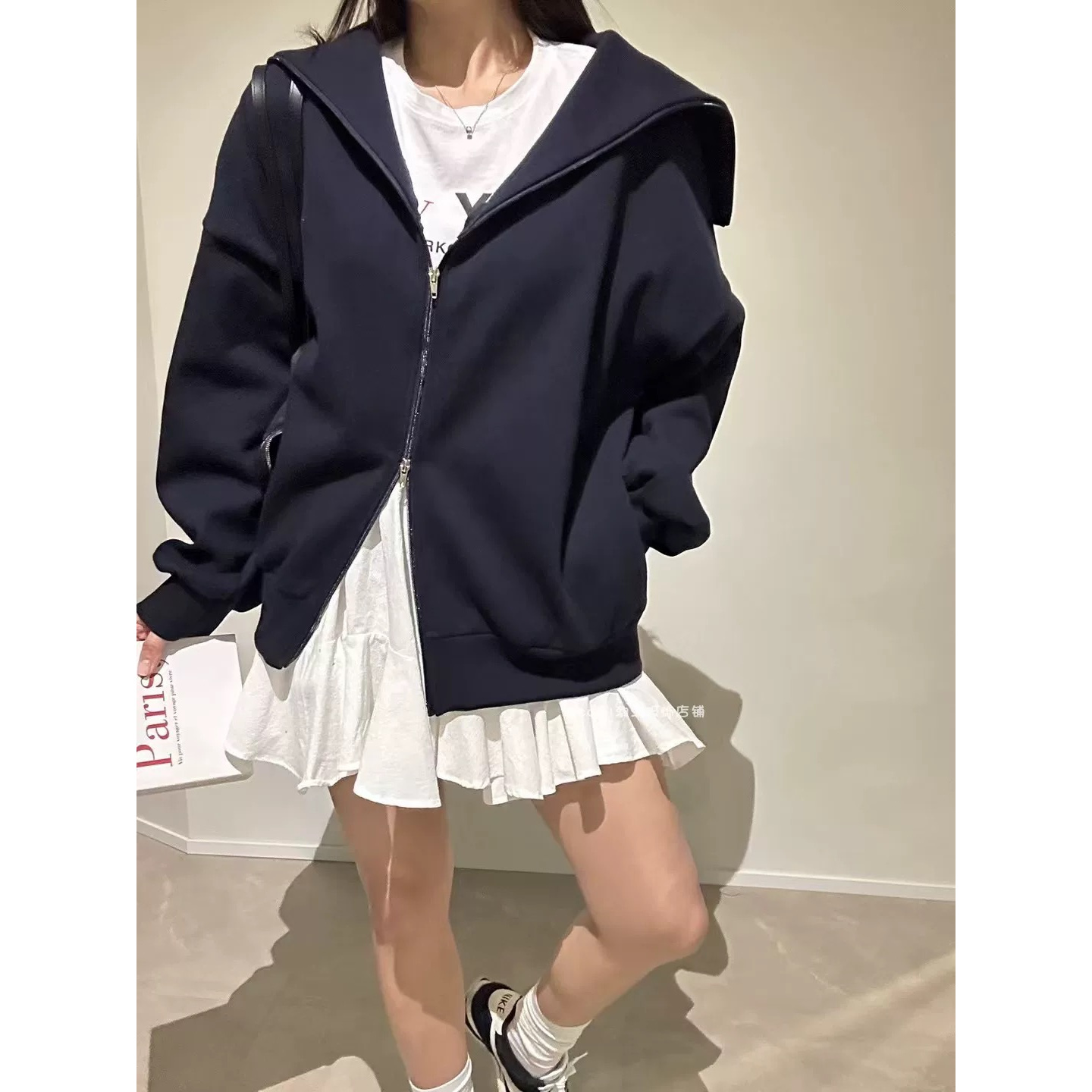 路一.韩国 Seoul海军博物馆 深蓝色卫衣外套 DP25030130