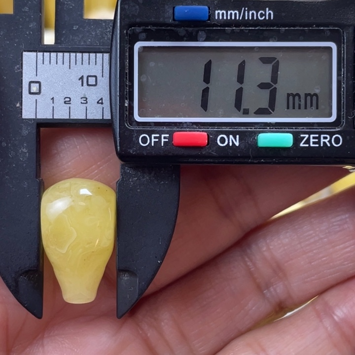 蜜蜡未镶嵌裸石21杂