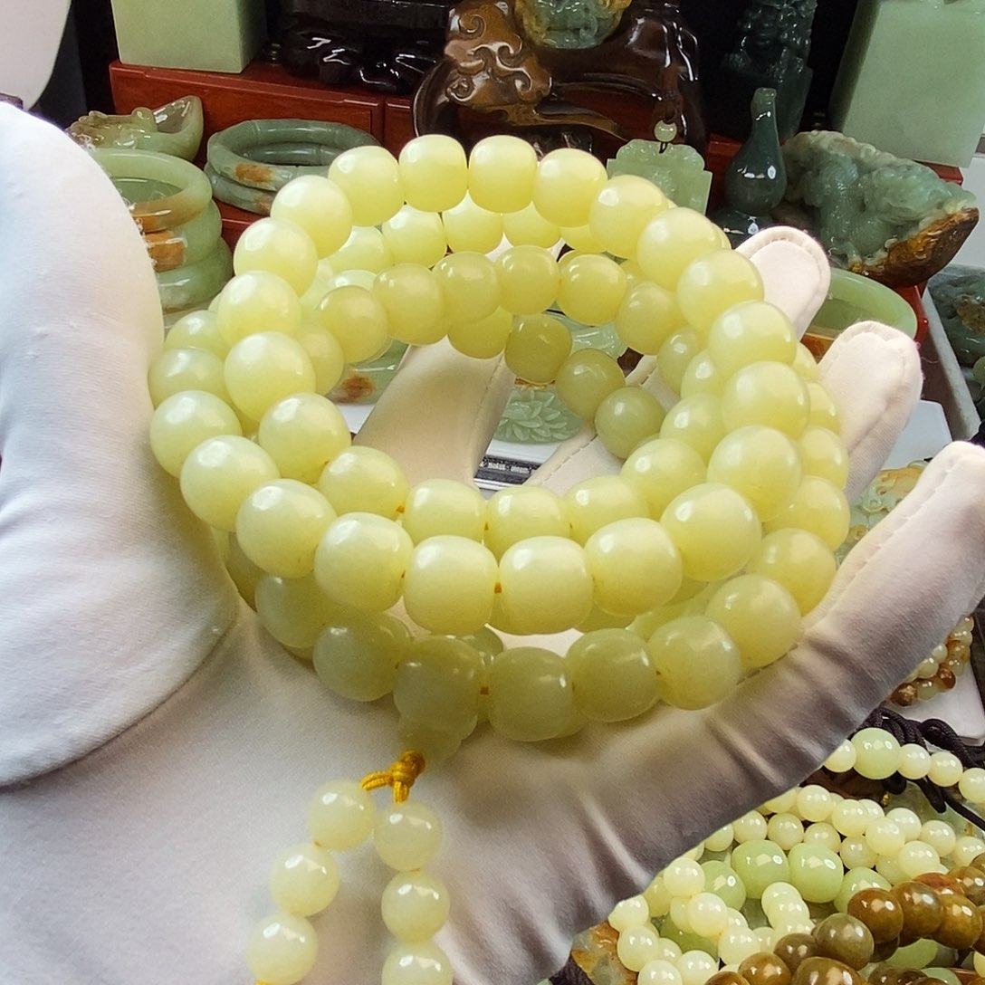 未镶嵌手链岫岩老玉（透闪石质玉）垚*