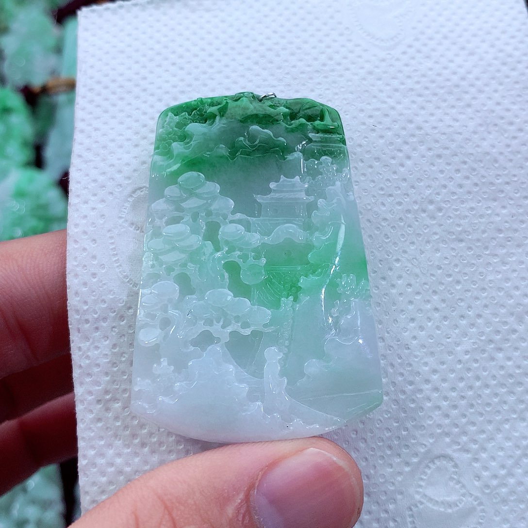 吊坠(不含链)未镶嵌翡翠