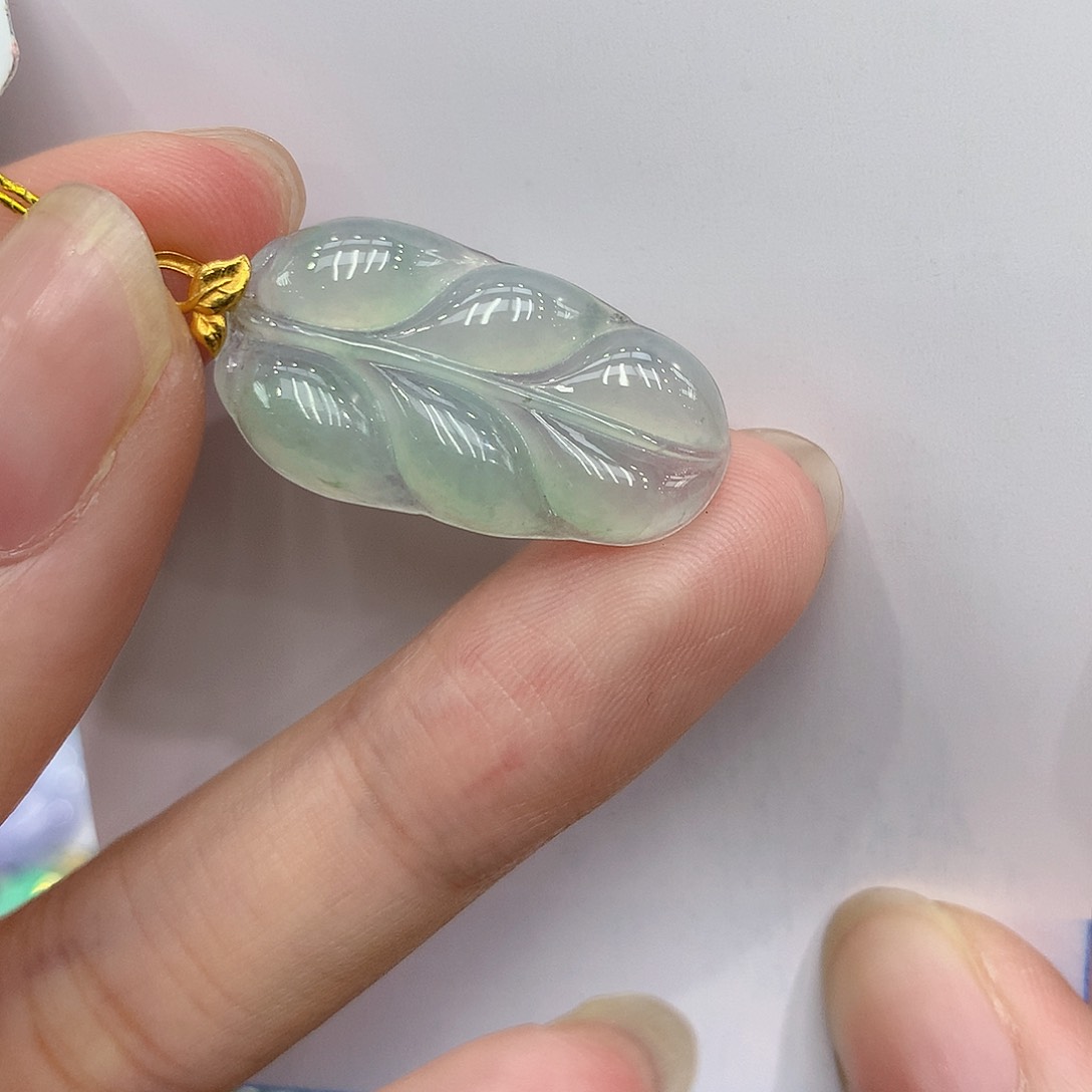 翡翠颈饰18K金镶嵌888888888