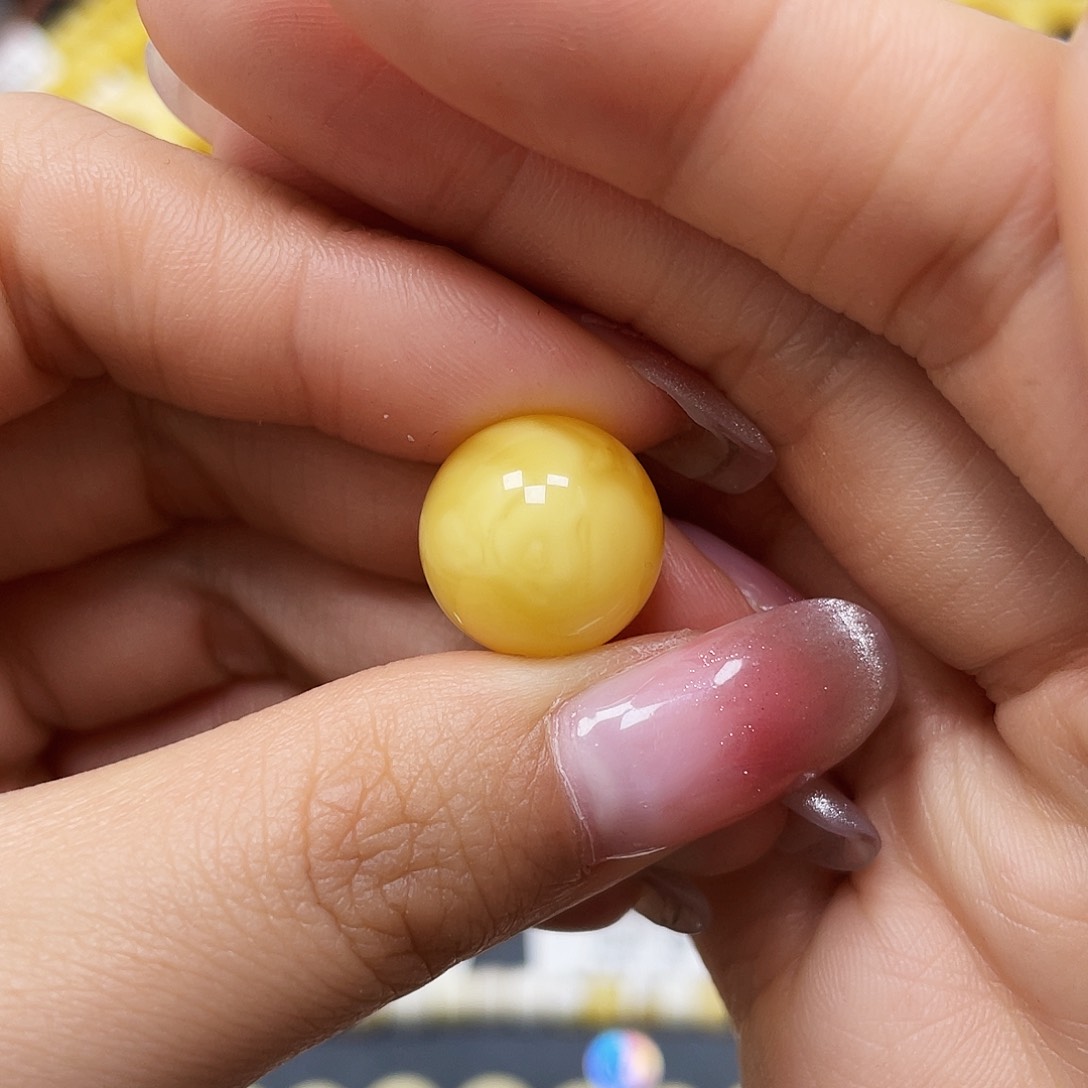 蜜蜡裸石未镶嵌圆珠14.3mm微瑕