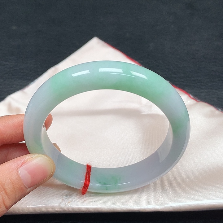 未镶嵌手镯翡翠57圈