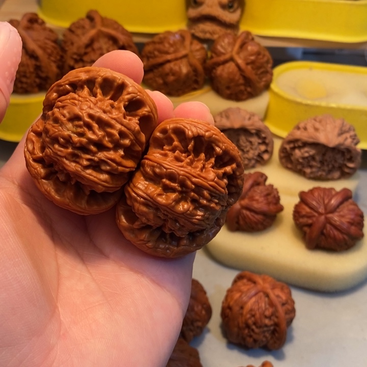 无***机文玩核桃把件vgghhhgg