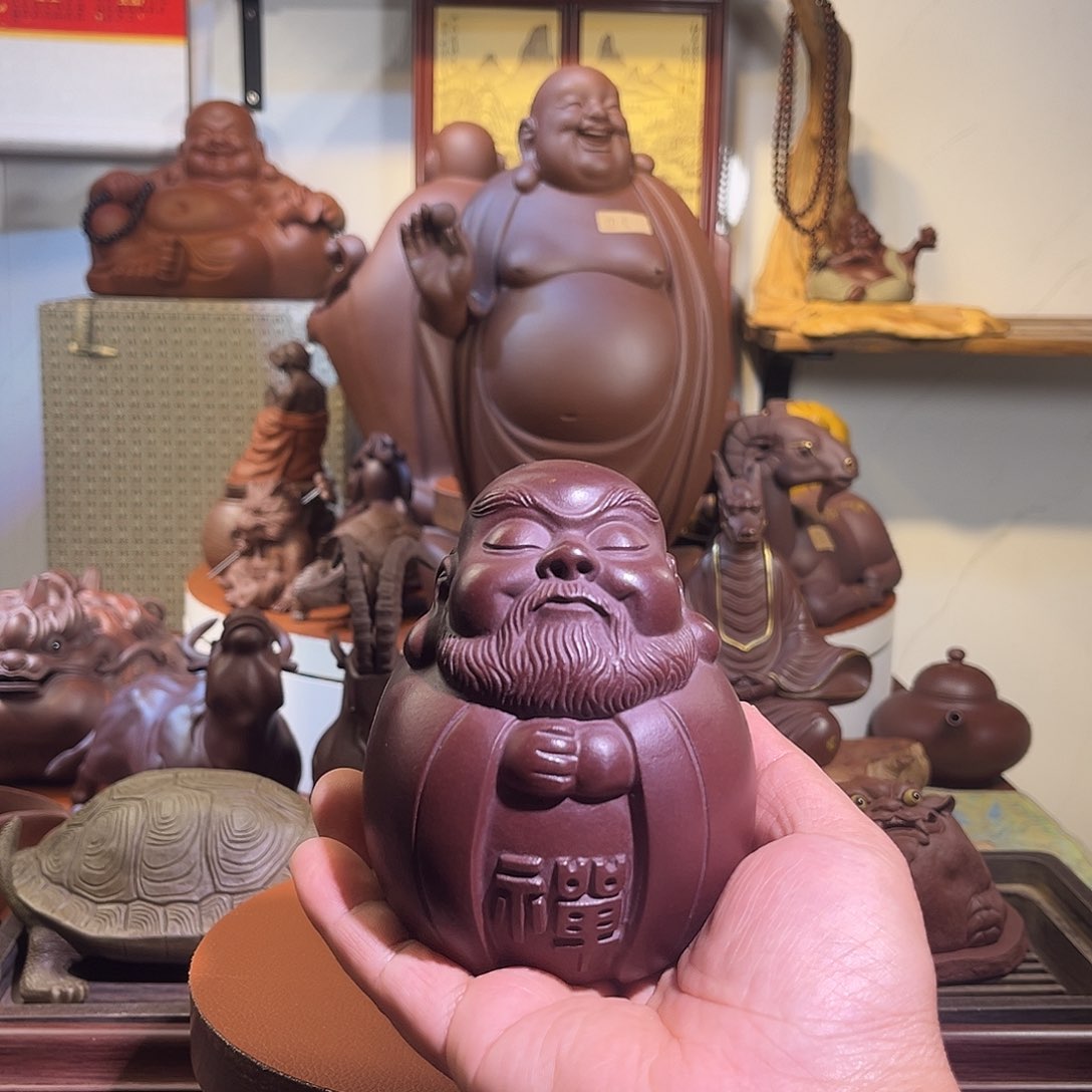 紫砂茶宠摆件。       