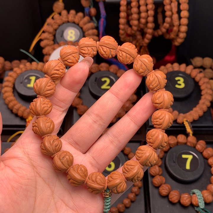 桃核吊坠1.5小金豆手串