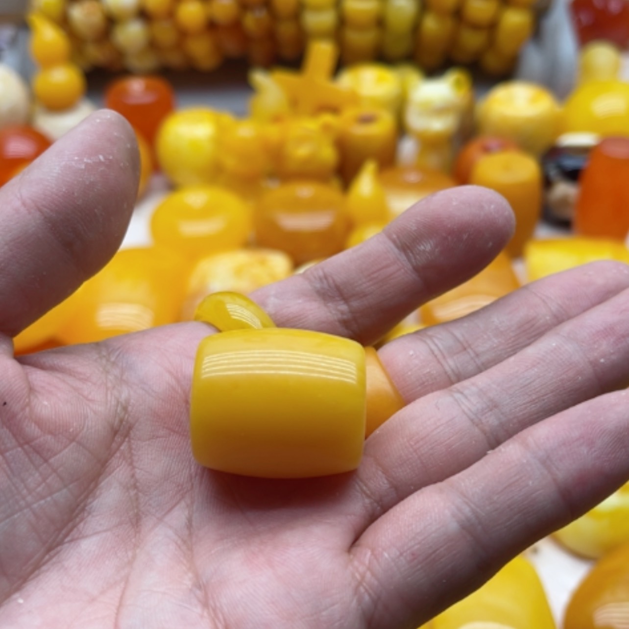 【闪购商品】树脂制品会*桶珠吊坠