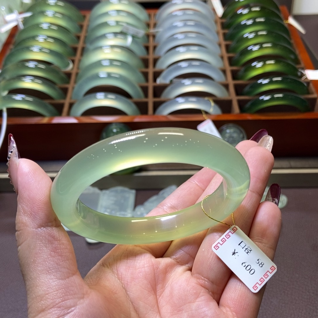 蛇纹石玉手镯58未镶嵌