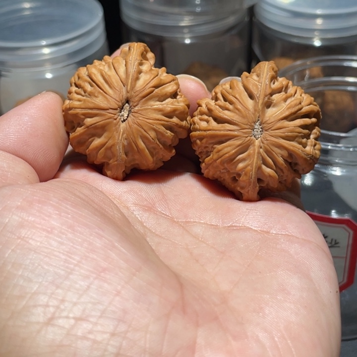 ****、吊坠文玩核桃41sss弯刀毕业磨盘