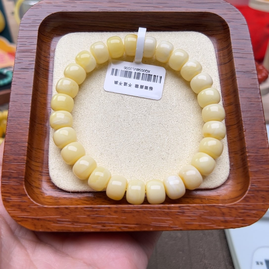 琥珀裸石未镶嵌琥珀裸石未镶嵌32