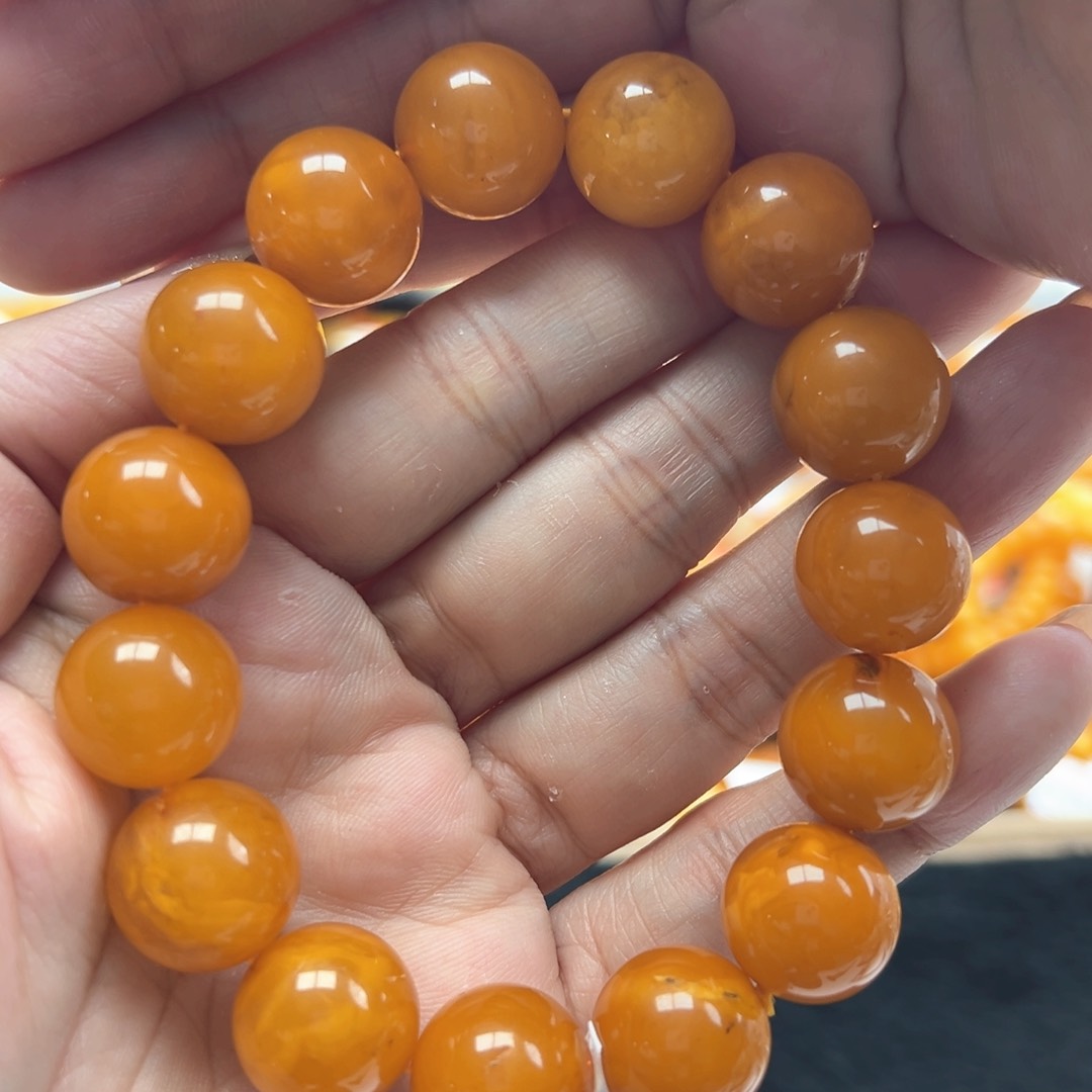 琥珀珠宝奇石未镶嵌