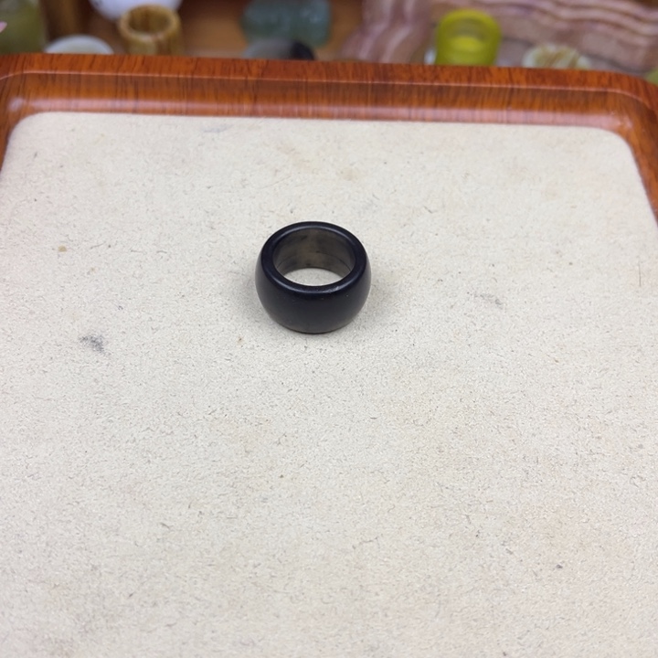 槑***~蛇纹石玉未镶嵌戒圈