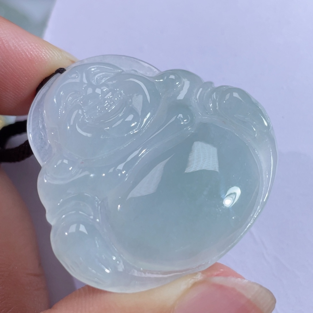 翡翠未镶嵌颈饰佛公