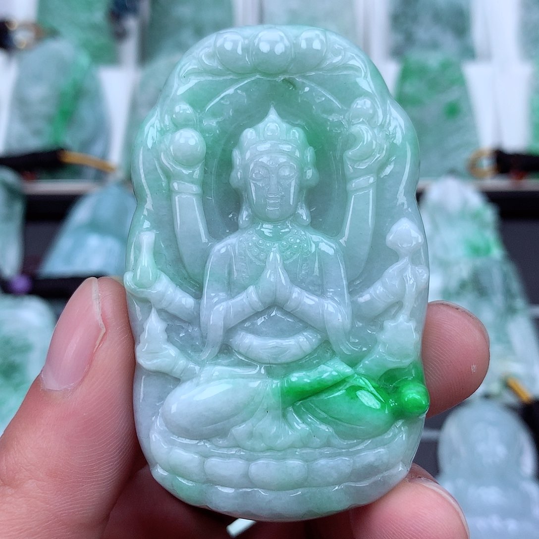 翡翠颈饰未镶嵌翡翠吊坠