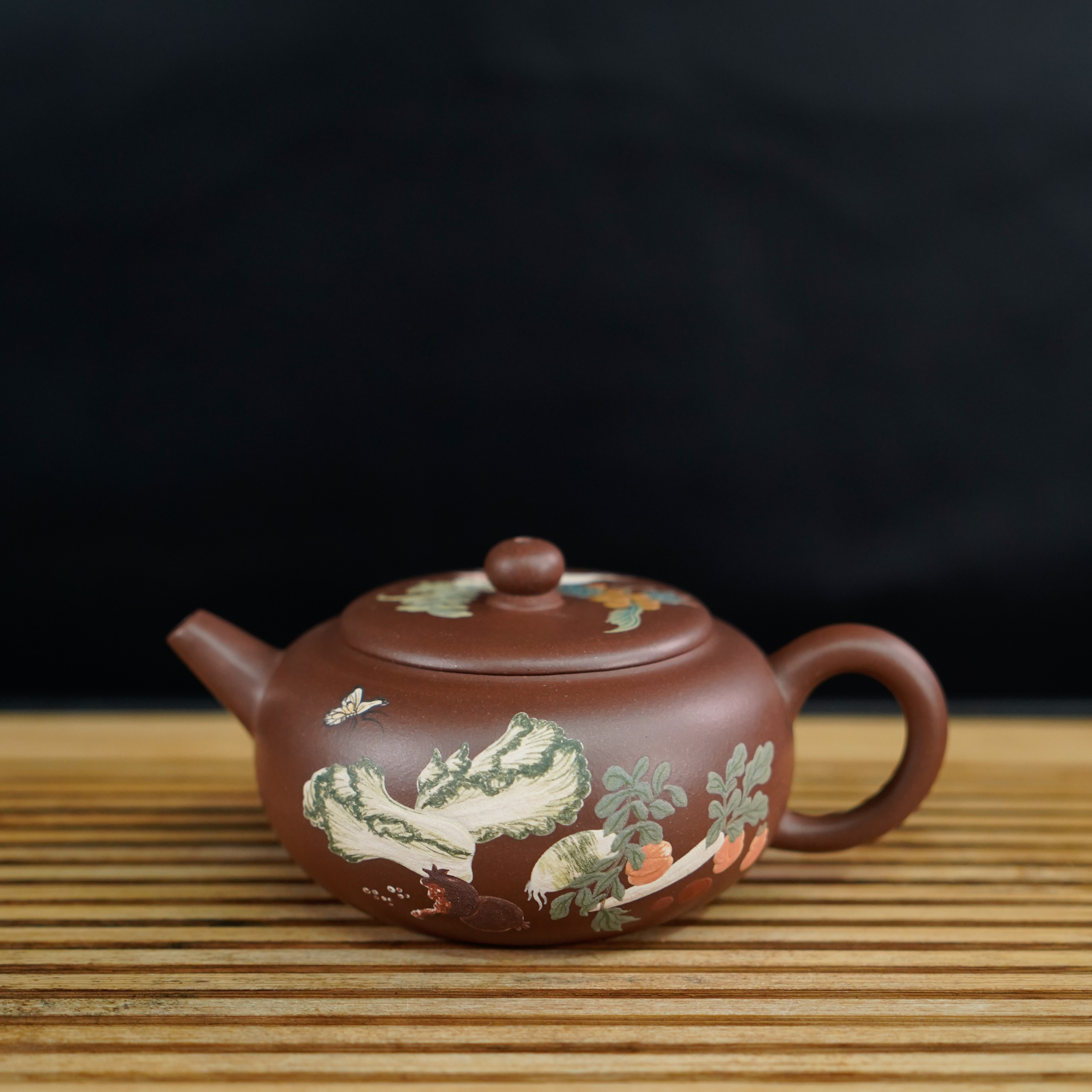 GSZS-6894    韩小虎  宜兴手工紫砂 百财纳福