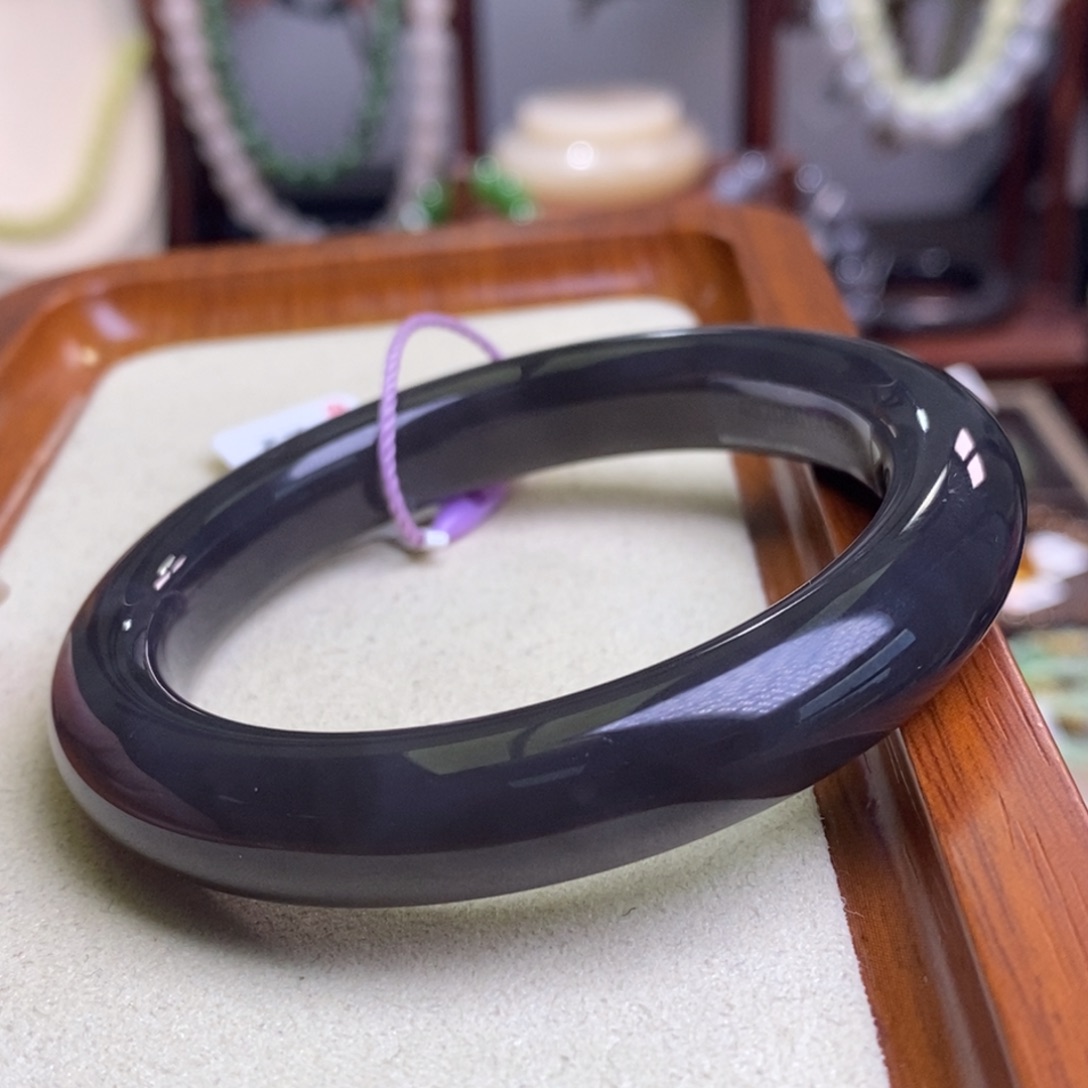 和田玉烟紫帝王紫毕业级手镯55.3圈口未镶嵌