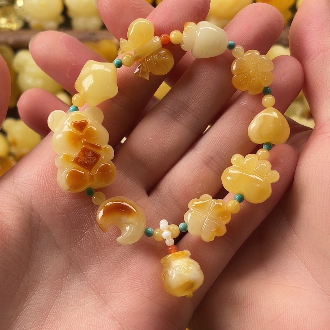 未镶嵌琥珀珠宝奇石