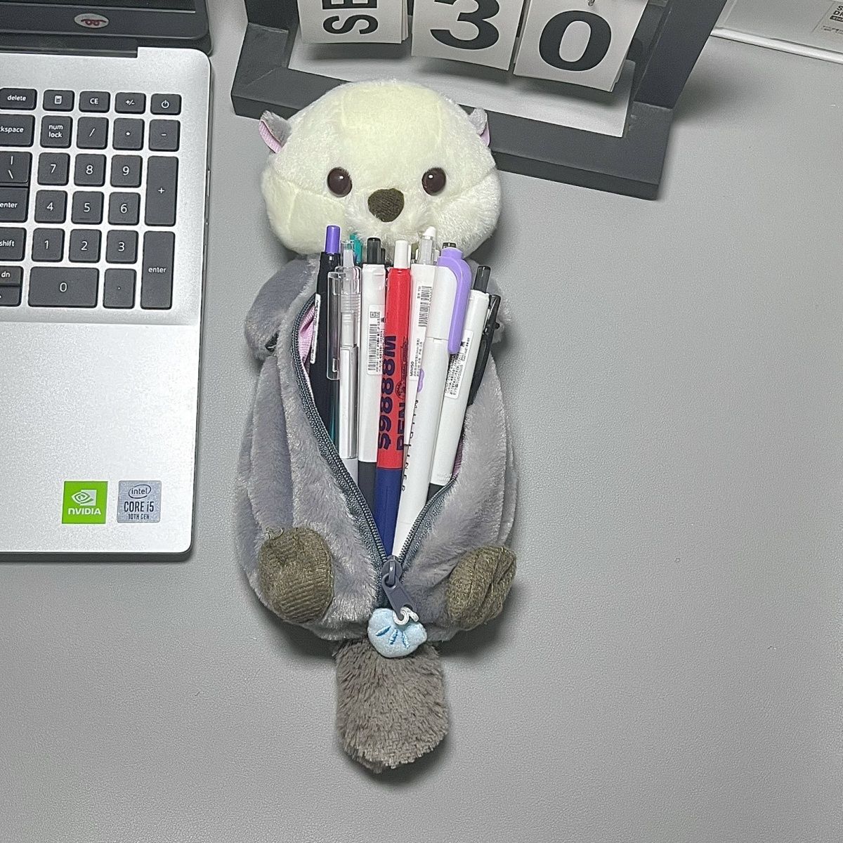 【毛绒小海獭】可爱高颜值灰色少女心笔袋小初高中学生文具盒收纳袋