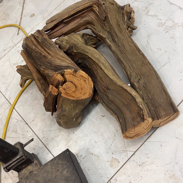 柏木（崖柏）温****哥太行崖柏陈化料