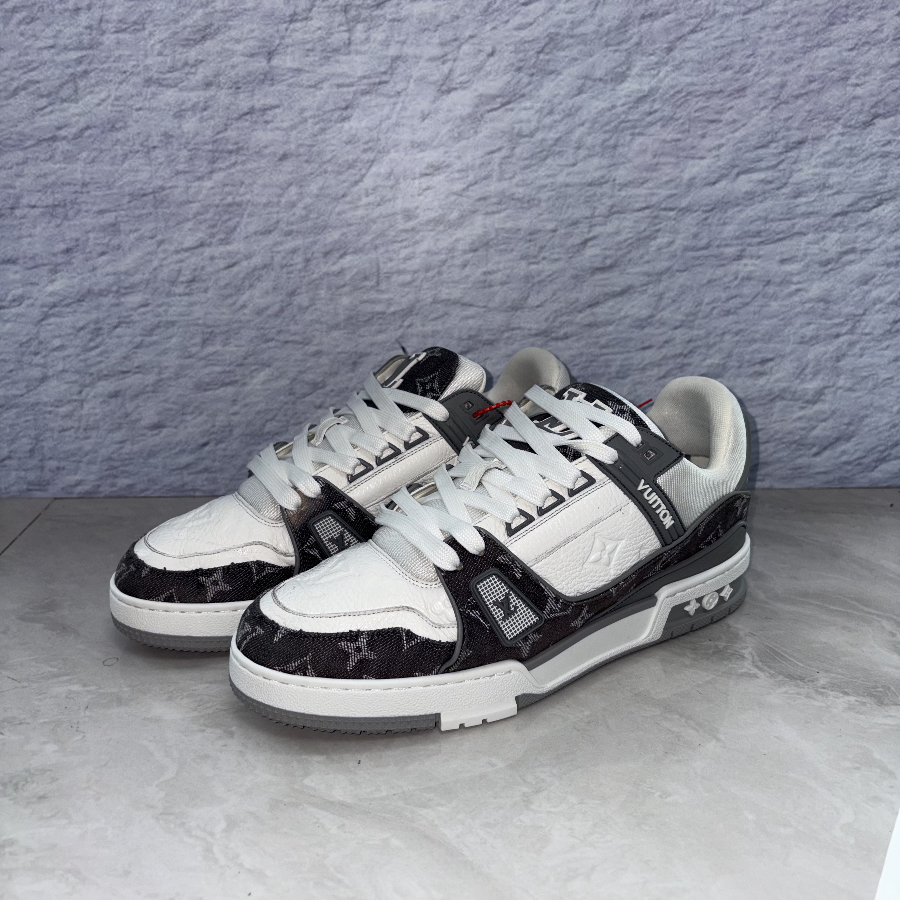 99新 LouisVuitton/路易威登 42码 LV Trainer 灰白牛仔 板鞋