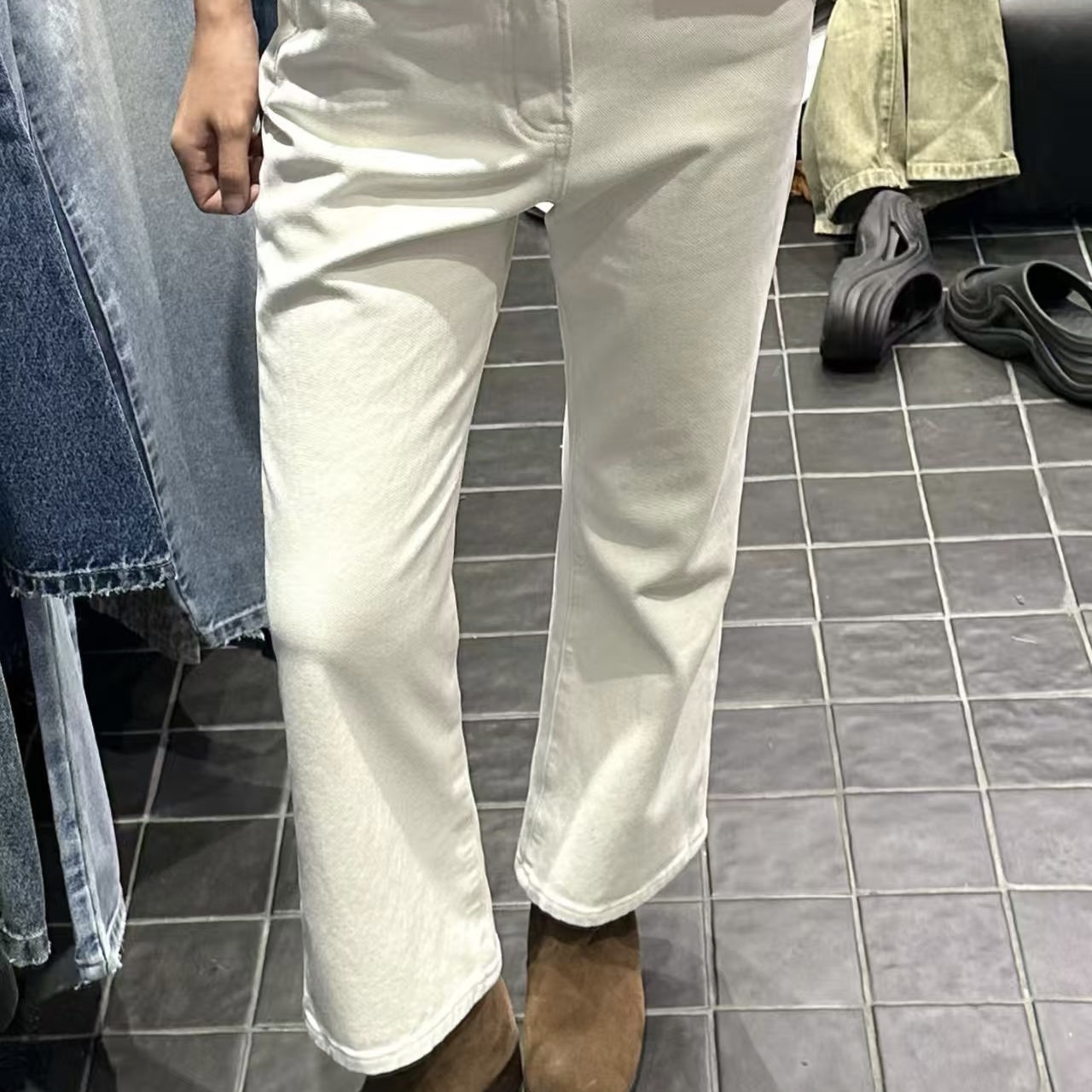 橘子小姐 加绒白色直筒裤超显瘦