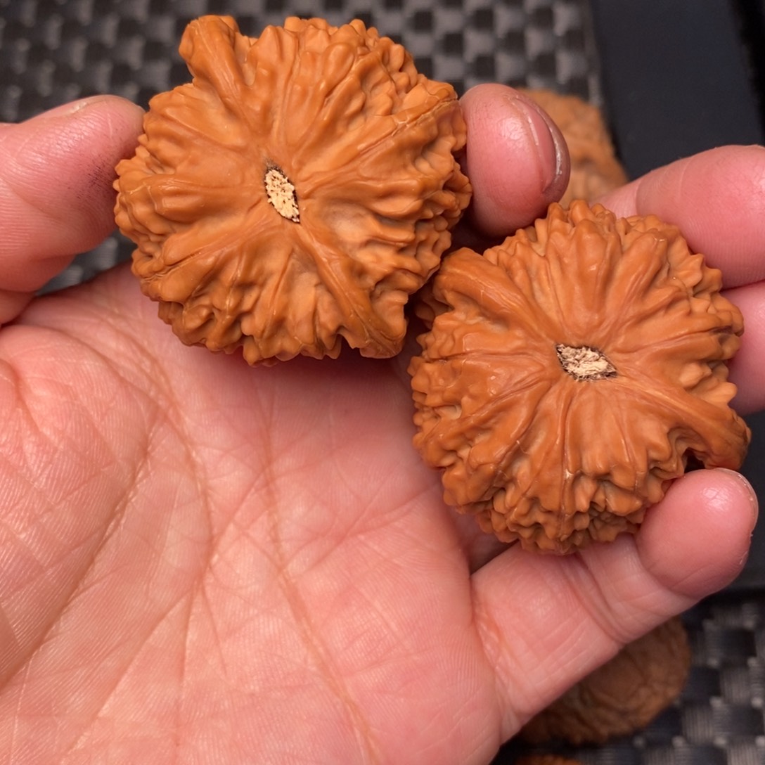 文玩核桃吊坠南***0金麒麟