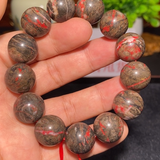 無***思天然辰砂原石手串