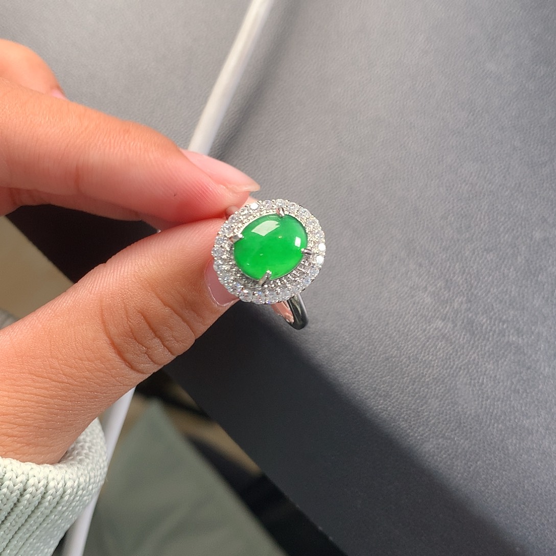 翡翠未镶嵌戒指戒指