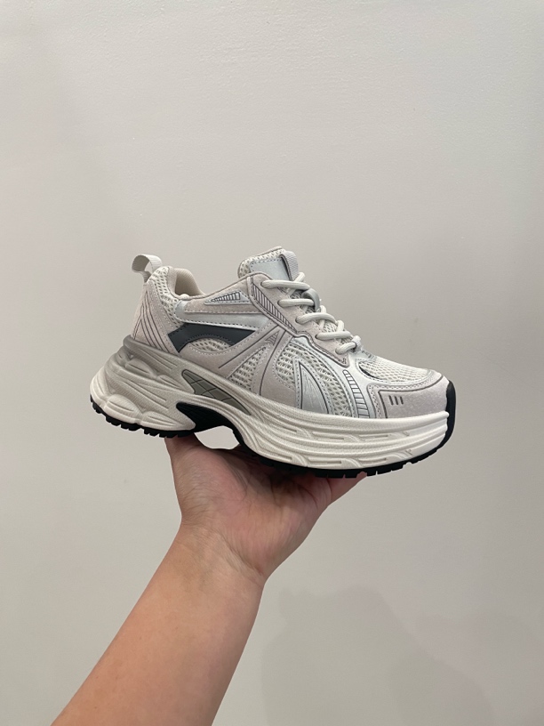 【广州鞋】新款最大40码运动女鞋老爹鞋潮流休闲鞋跑步跑鞋网面