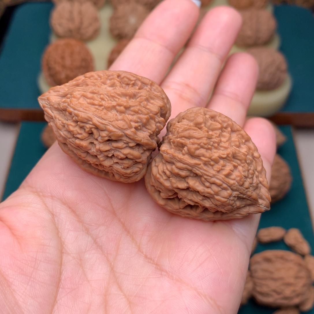 文玩核桃把件塔尖全品