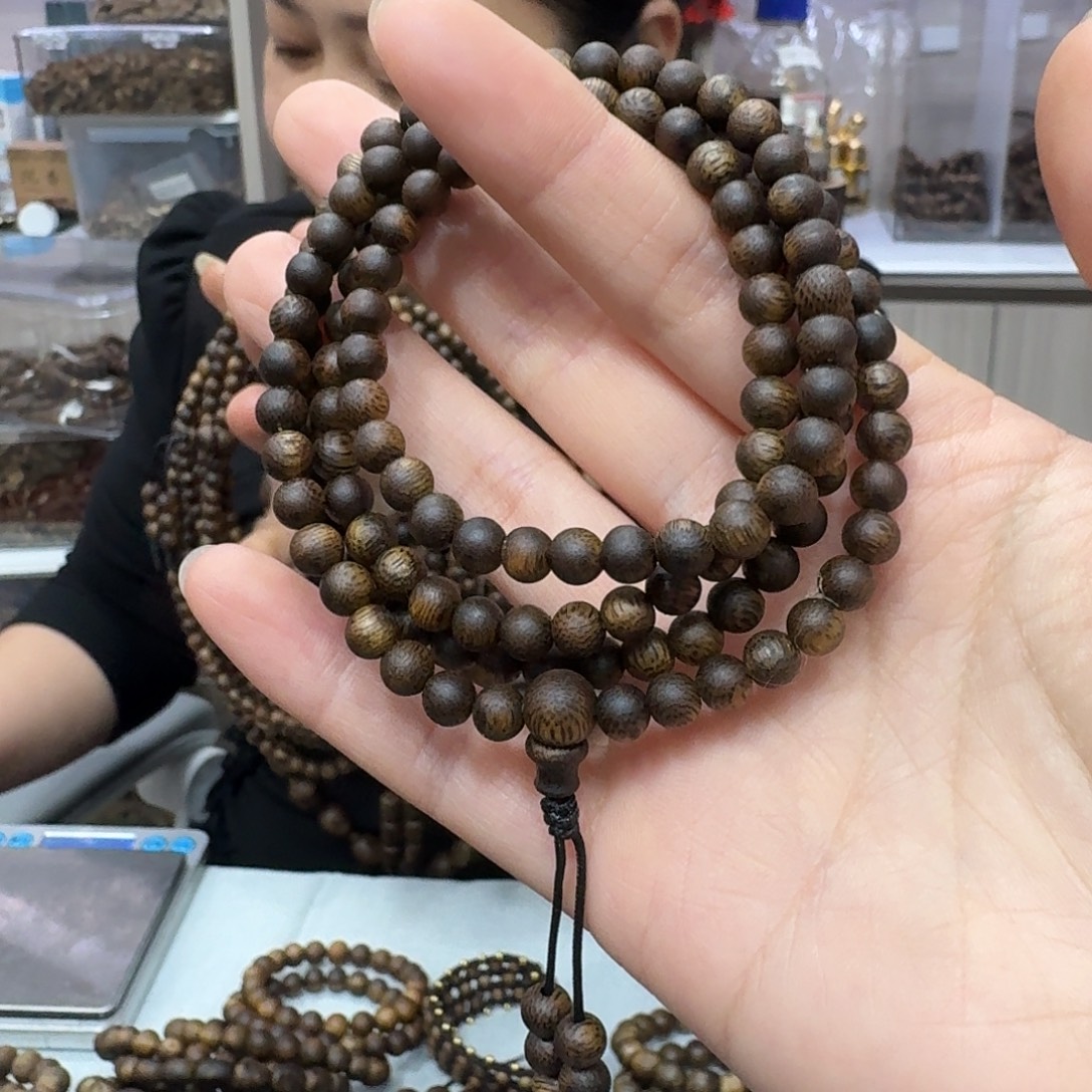 沉香沉香碎屑紫棋母树多圈 5-9 克多样性发一串