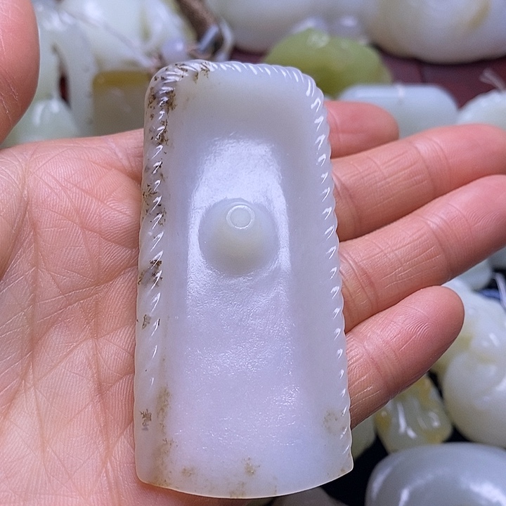 和田玉未镶嵌吊坠(不含链)