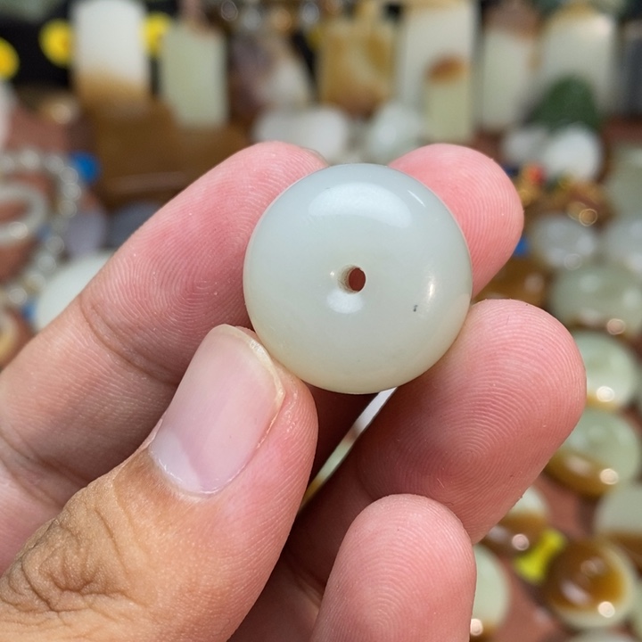 和田玉未镶嵌吊坠(不含链)