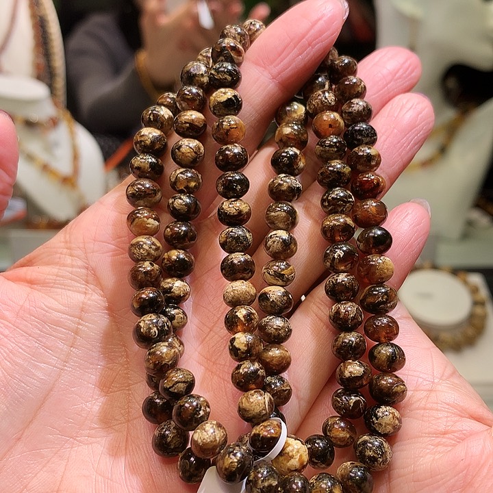 琥珀裸石未镶嵌啬*琥珀