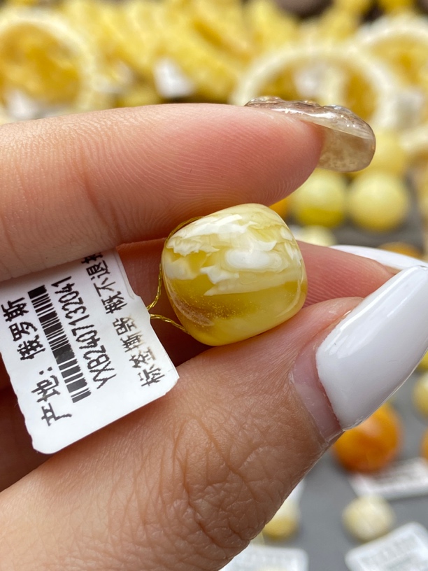 天然原矿琥珀蜜蜡老型尺寸14.2mm*13mm