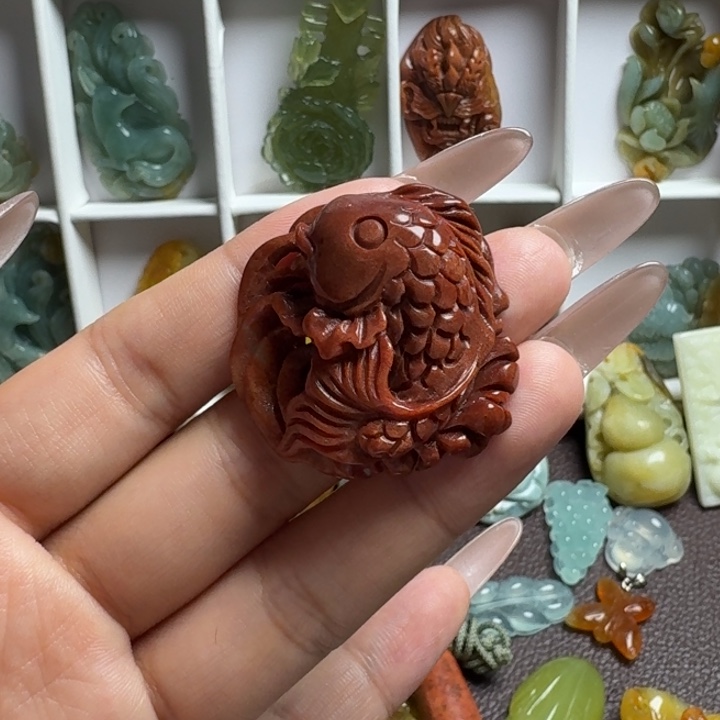 蛇纹石玉未镶嵌吊坠